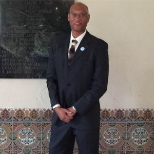 Meet your Posher, Raymond